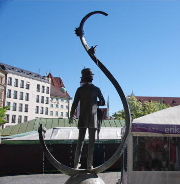 Karl-Valentin-Brunnen